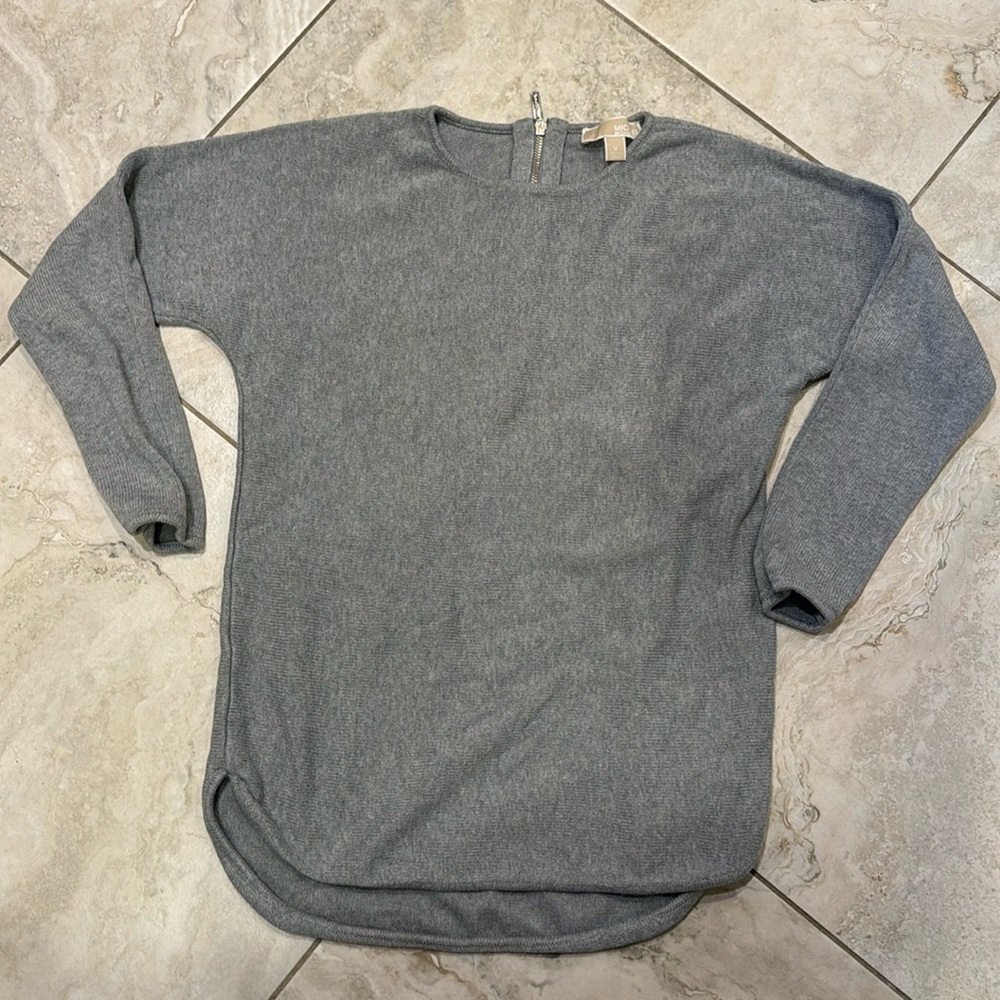 Michael Kors gray sweater size medium - Picture 1 of 3